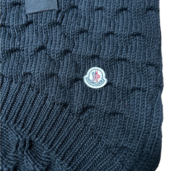 Moncler Virgin Wool Turtleneck Poncho Cape Sweater in Black Size Medium - Picture 9 of 13